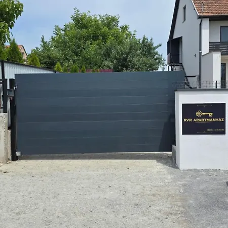 Rvr Apartmanhàz